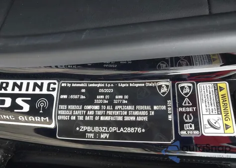 2021 Lamborghini Urus Graphite Capsule/Pearl Capsule z USA, uszkodzony, nr VIN ZPBUA1ZL4MLA14854